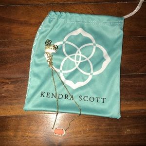 Kendra Scott Elisa pendant coral and gold chain